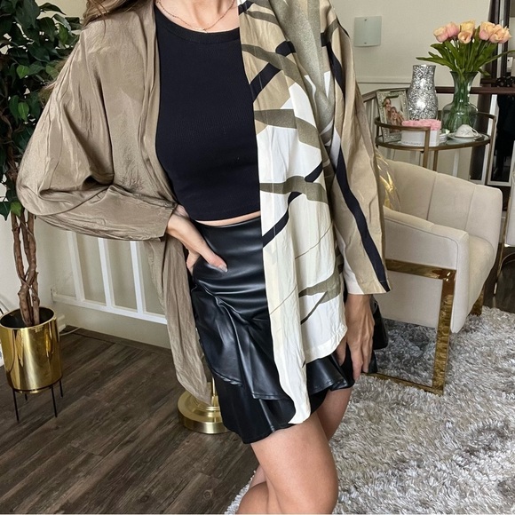 Genny Silk Multicolor Cardigan Wrap Tie Front Silky High Low Flowy Top Blouse 8 - Picture 6 of 16